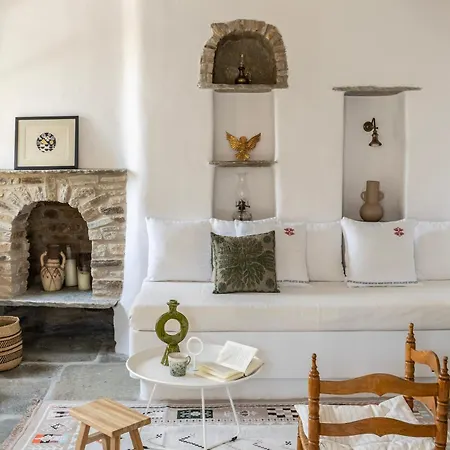 Tzitzikey House * Tinos