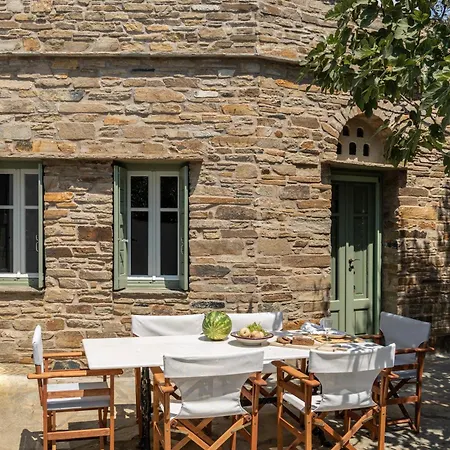 Tzitzikey House Holiday home *