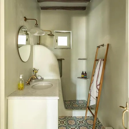 Tzitzikey House * Tinos