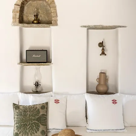 Holiday home Tzitzikey House